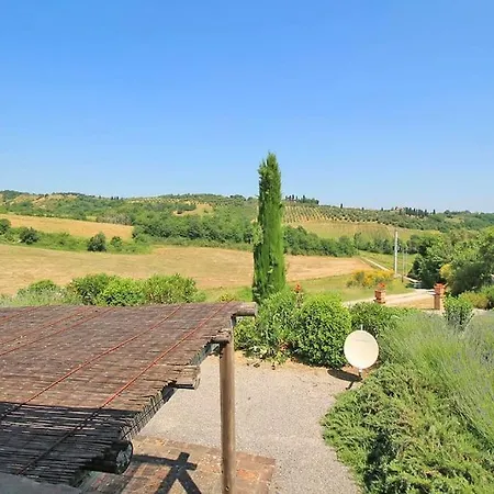 Apartment In Podere Con Piscina