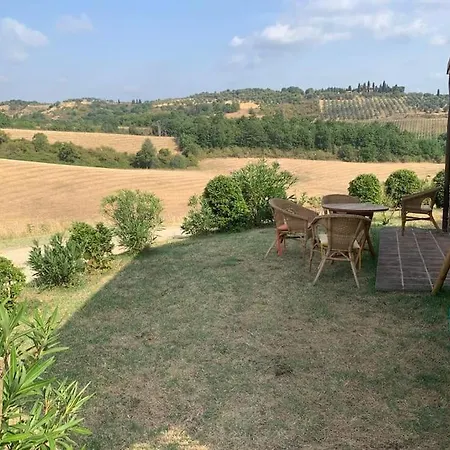 In Podere Con Piscina Apartment *