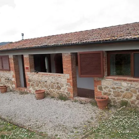 Apartment In Podere Con Piscina