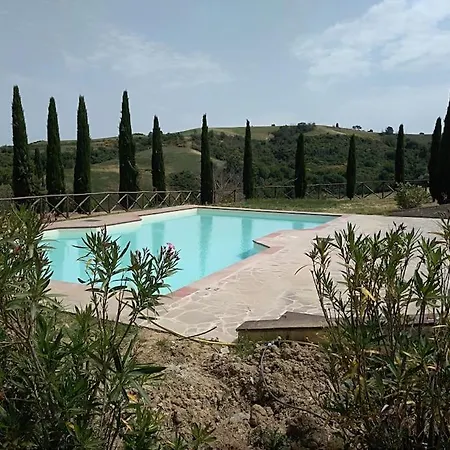 Apartment In Podere Con Piscina